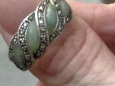 Sterling Silver Green Jade & Marcasite SIZE 7
