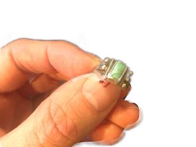 VINTAGE STERLING SILVER TURQUISE RING