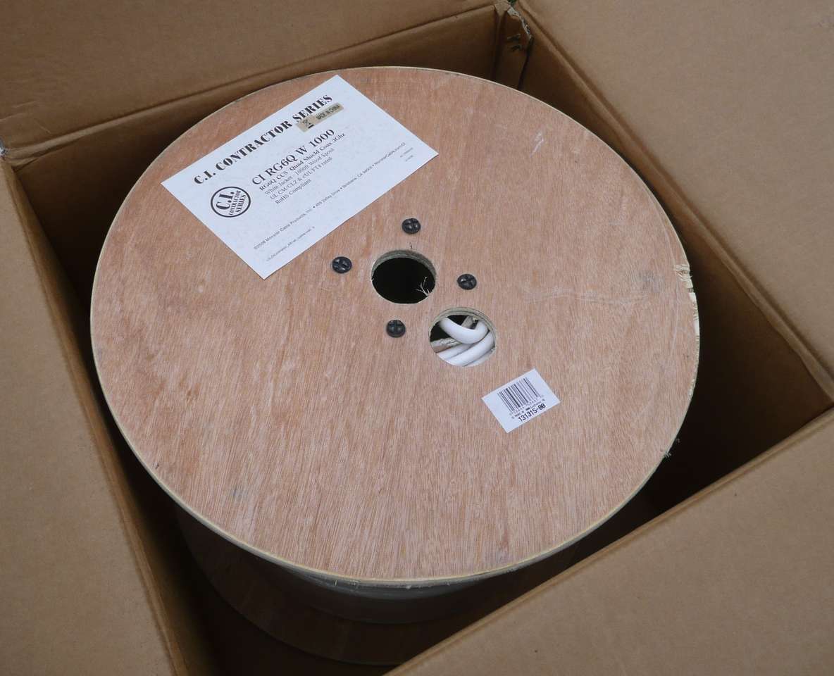1000 Feet SPOOL of TV and cable TV WHITE COAXIAL CABLE (QUAD SHIELD to prevent interference)