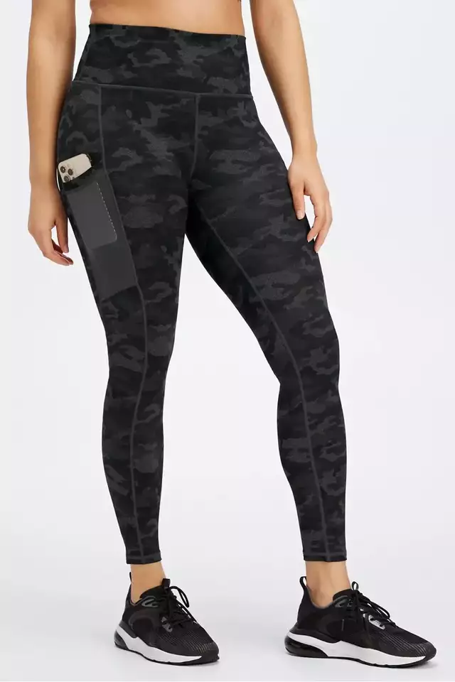 Fabletics Women On The Go Pocket Legging XS Charcoal Camo Activewear *NEW*