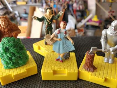 Wizard of Oz figures