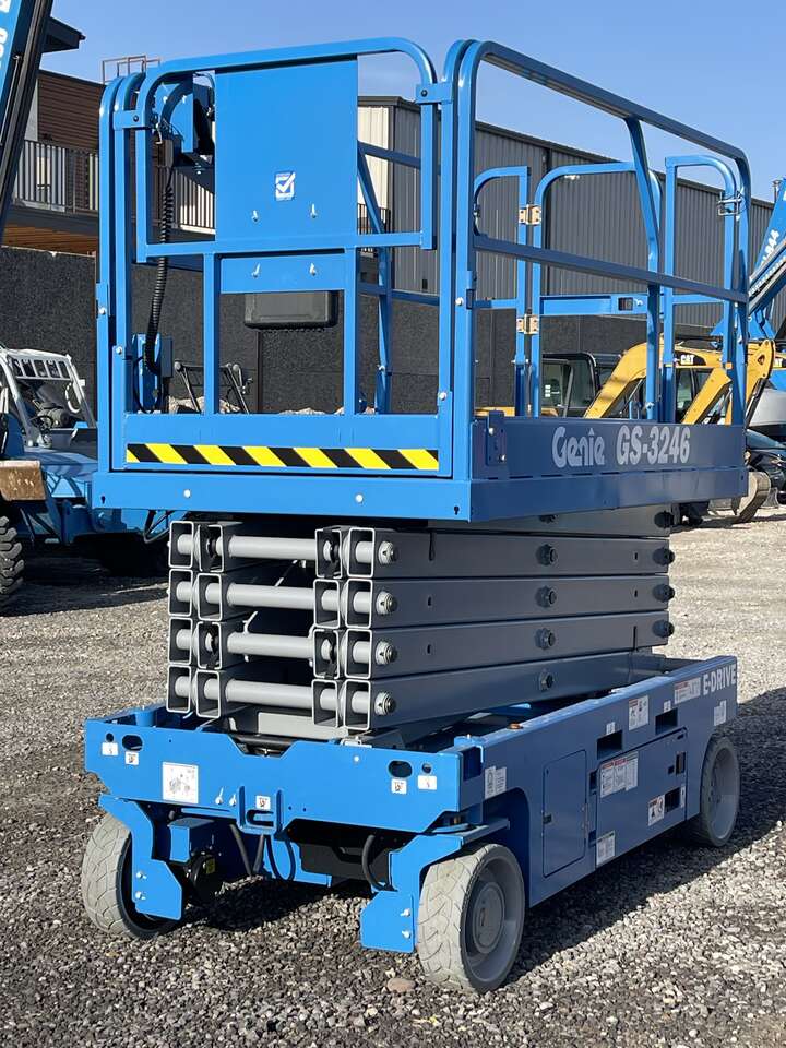 2025 New! *In Stock* Genie GS-3246 E-Drive (32') Scissor Lift (id.9370)