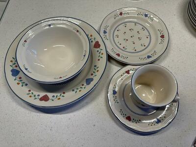 Newcore Legacy Hearts Stoneware