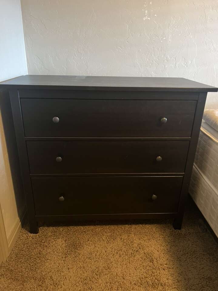Dresser Furniture