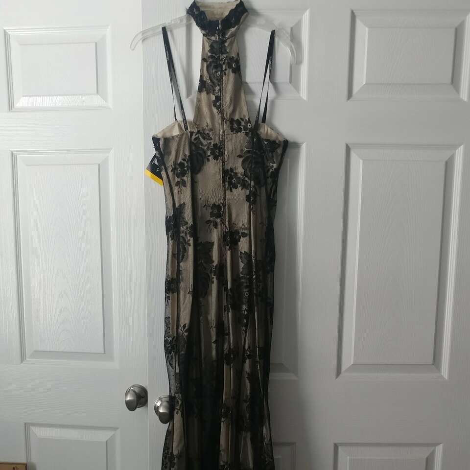 Morgan and Co formal dress size 3/4