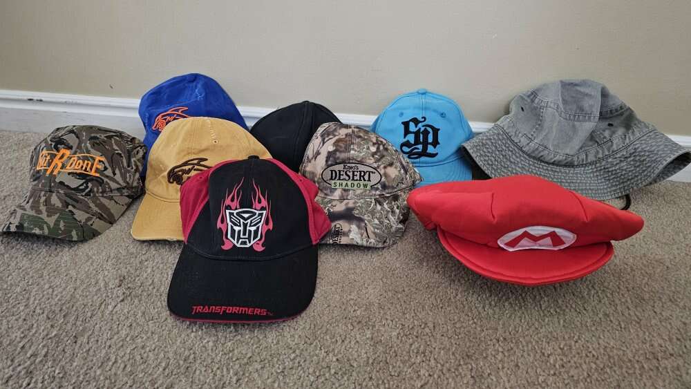 5 kids hats for sale!
