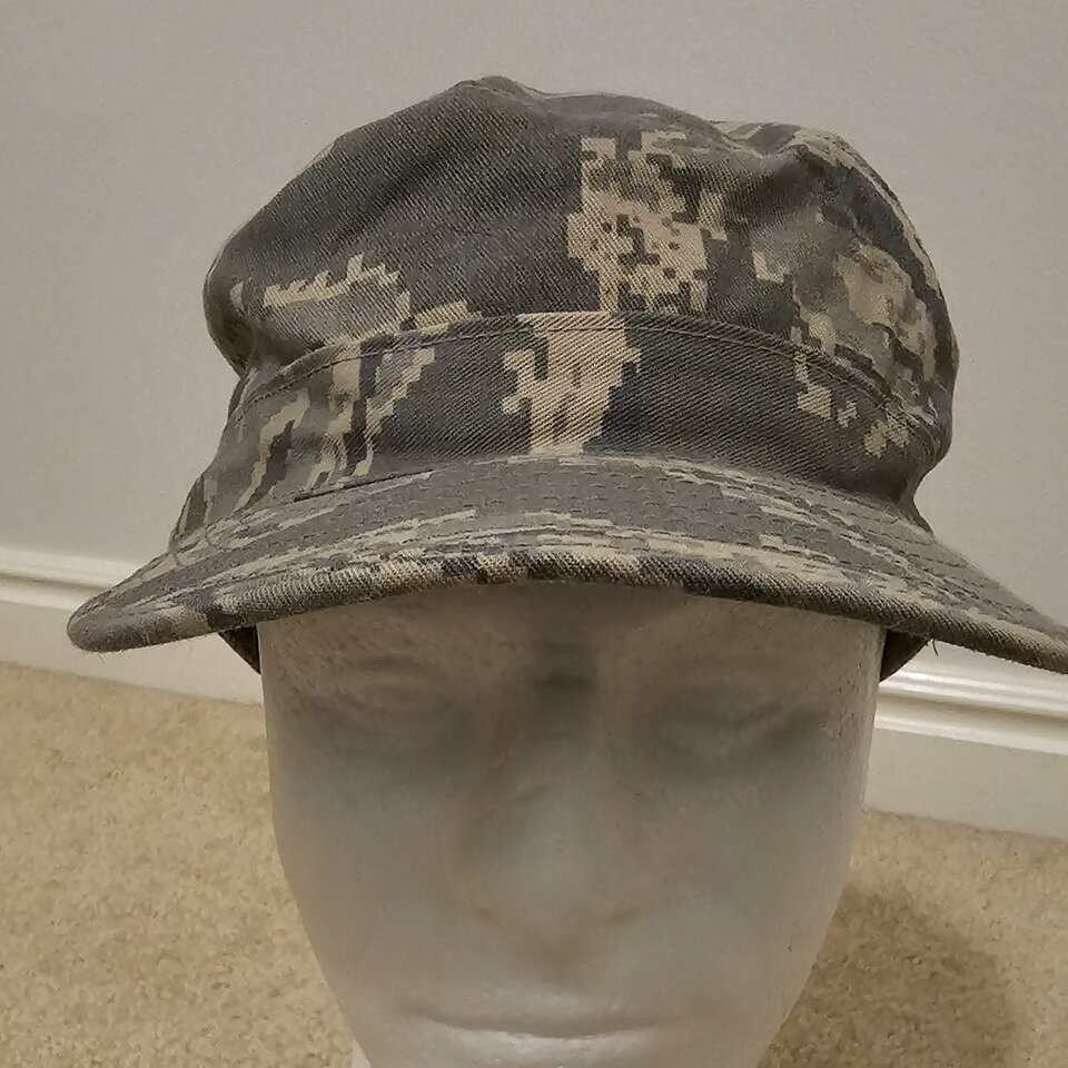 Army camouflage hat size 7.5