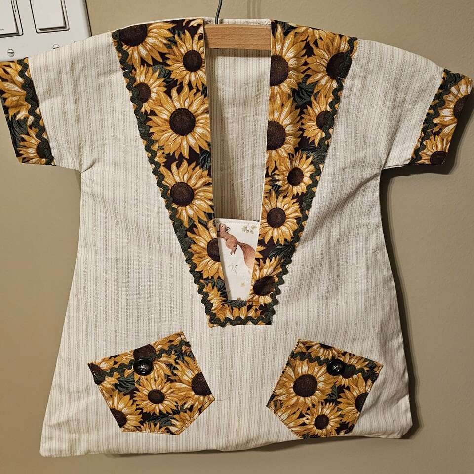 Handmade decorative towel/pot holder