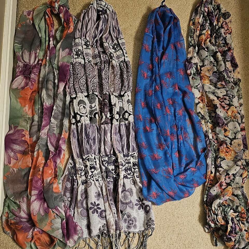 4 girls scarves for sale!