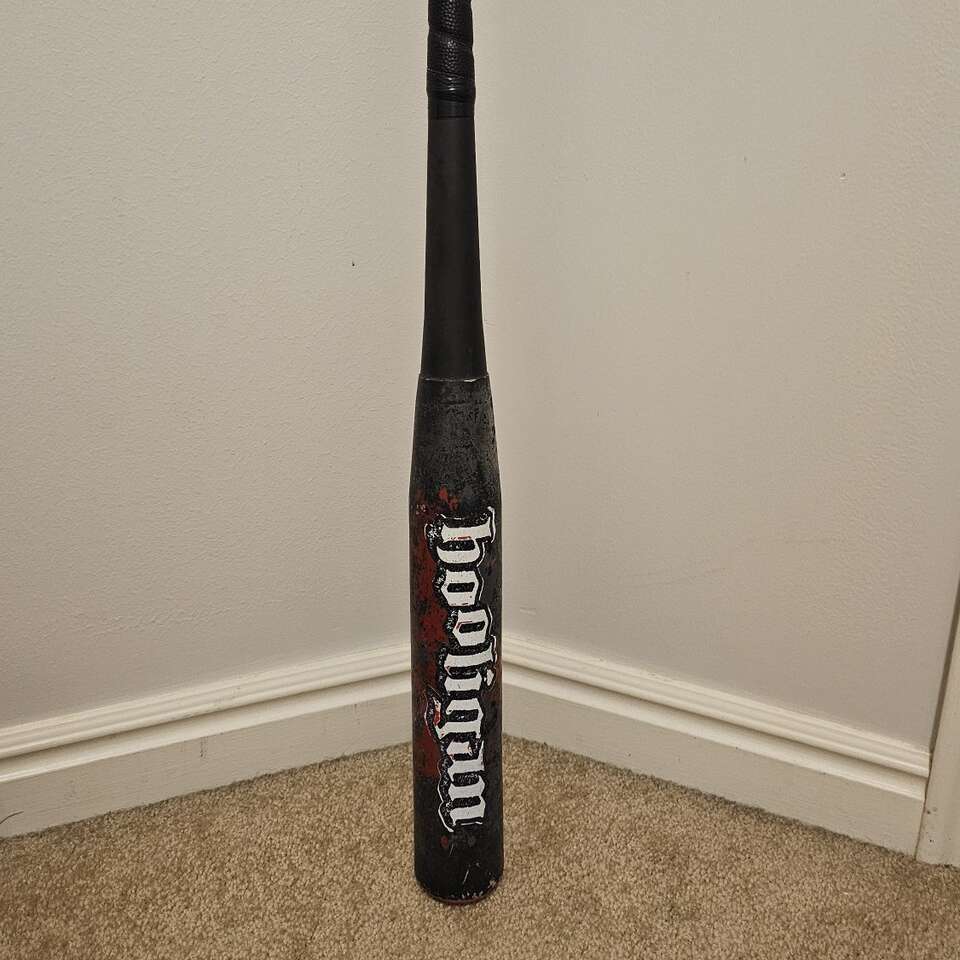 Demarini hooligan bat 18oz 30in -12