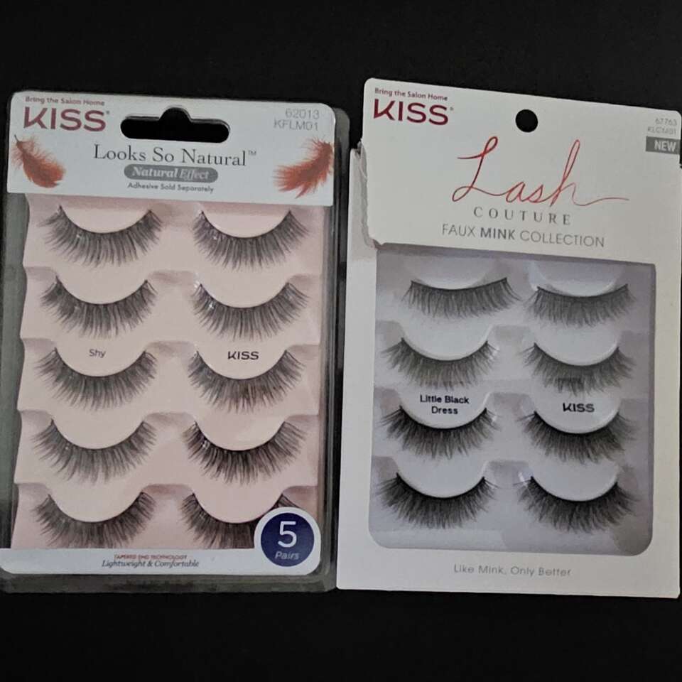 9 sets of eyelashes, 2 boxes!