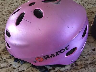Razor girls helmet