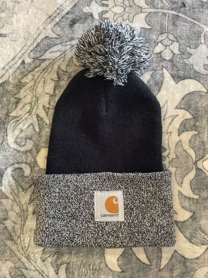 Carhartt Women's pom-pom Cuffed Beamie