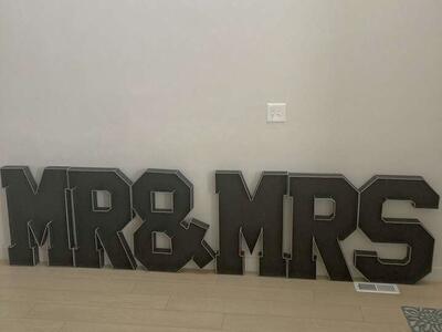 Mr&Mrs Letter Rental With Lights Or Without