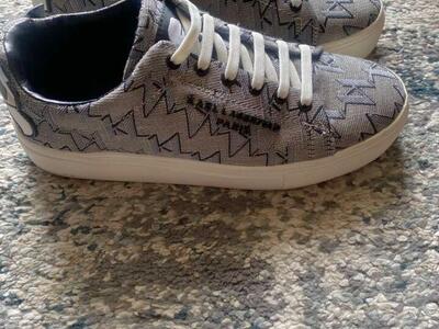 Karl Lagerfeld Sneakers - Size 8 - Unisex