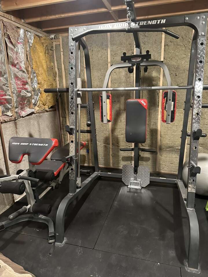 Iron grip best sale strength smith machine