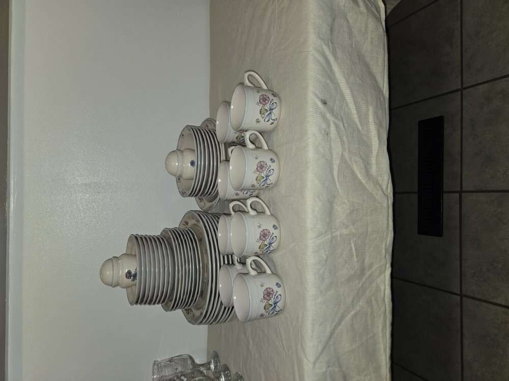 43 PC,INTERNATIONAL TABLEWORKS ENGLAND. CHINA.