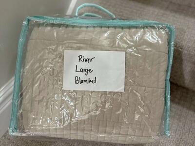 Beddys LARGE Blanket River
