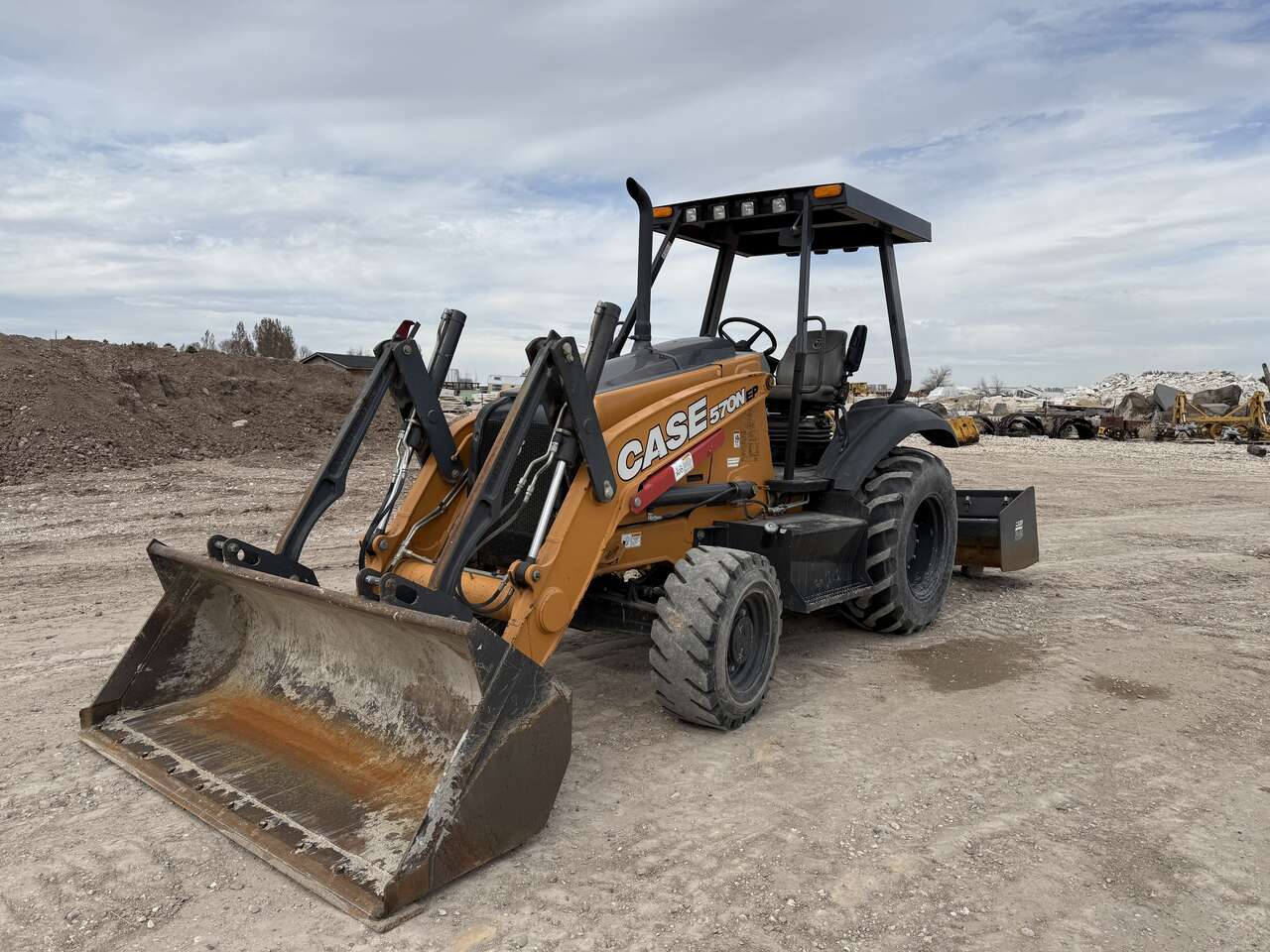 2019 Case 570N EP Skip Loader Stk# 11330