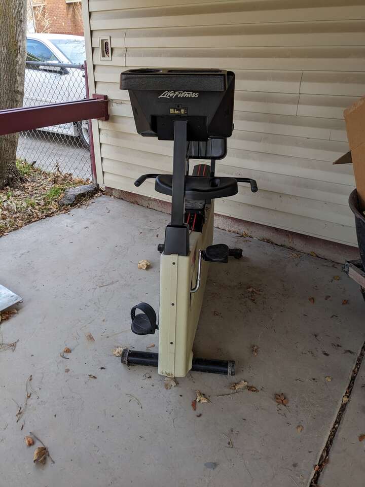 lifecycle fitness equipment