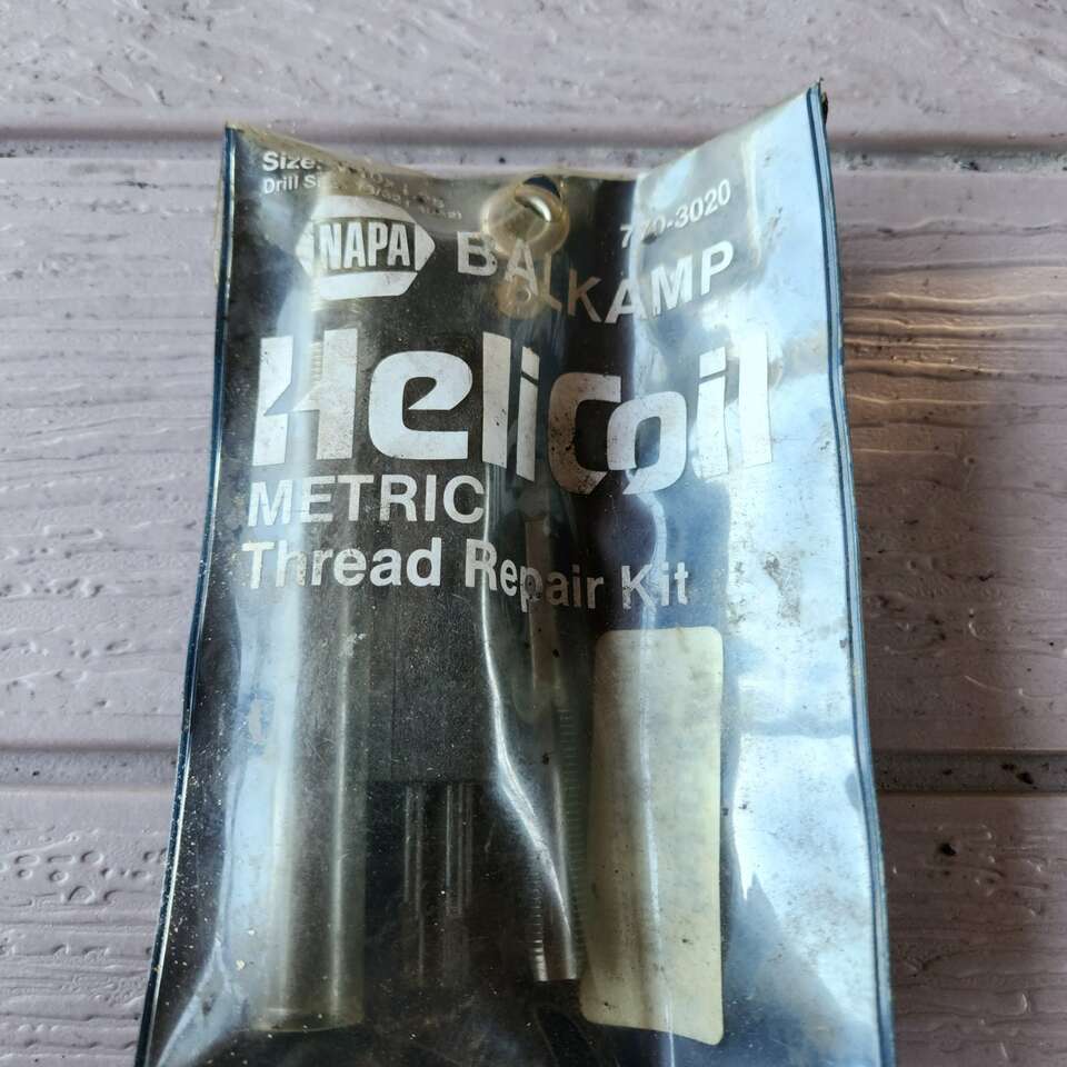Thread repair kit