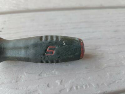 Snap-on tool O-ring seal puller