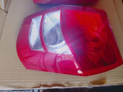 2007 Dodge Magnum tail lights