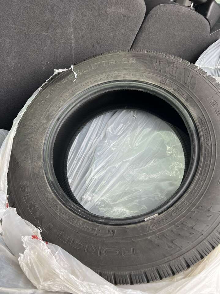 195/75R16 Set Of 6 Nokian Hakkapeliitta C4 Studded