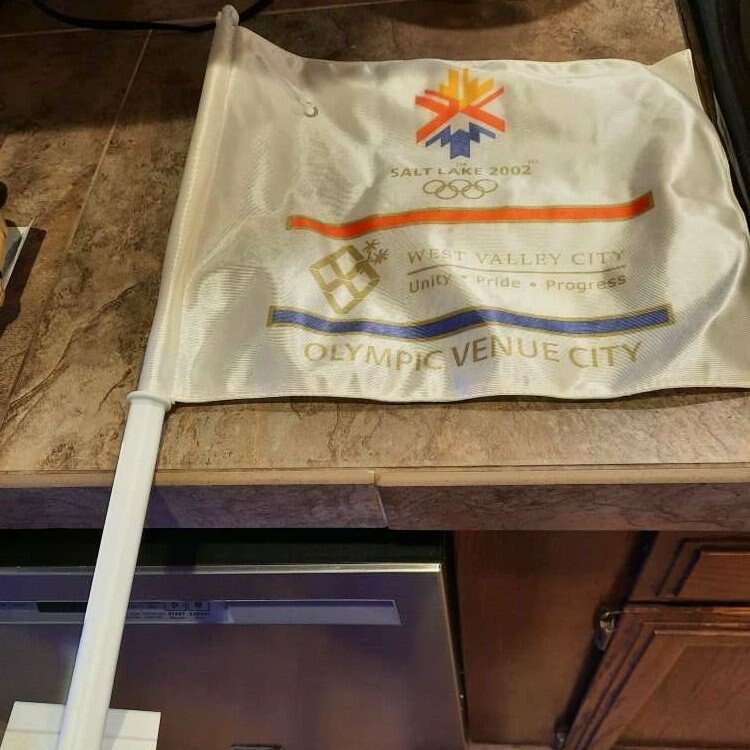 2002 Olympic car flag