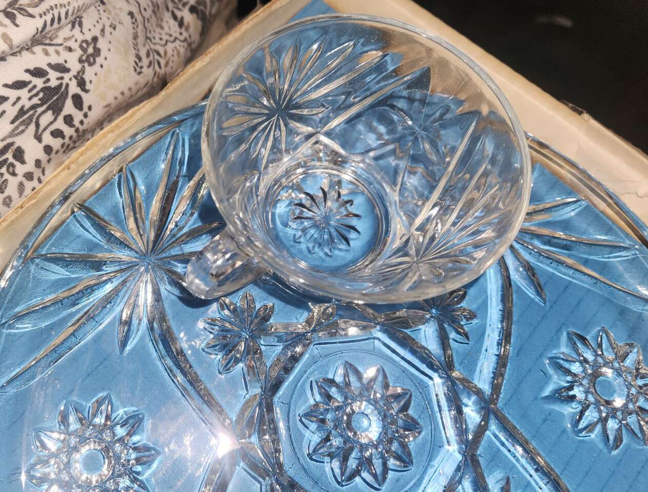 Vintage Anchor Hocking snack set