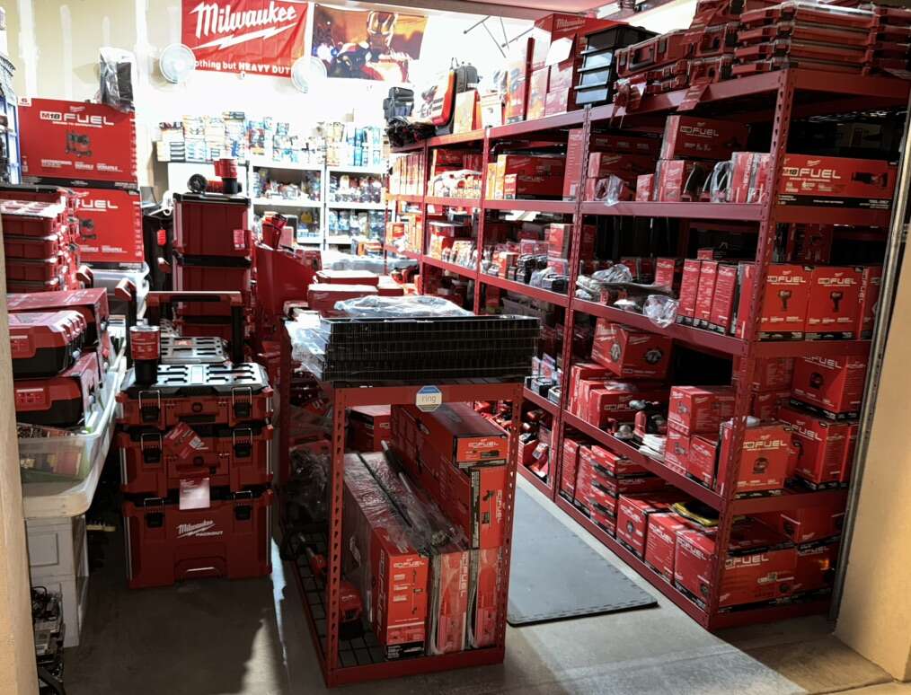 M18 - MILWAUKEE DRILLS - DRIVERS IMPACTS HAMMER WRENCH HOLE HAWG FUEL