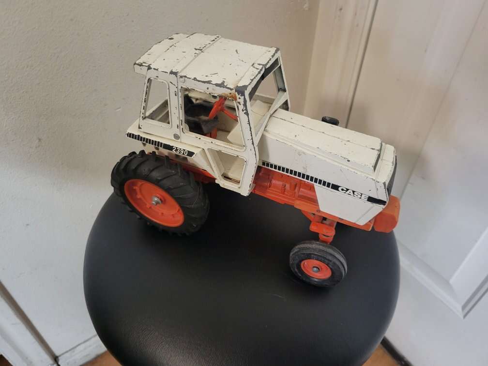 1/16 Ertl Farm Toy Case 2390 Tractor Toy Farmer Ed