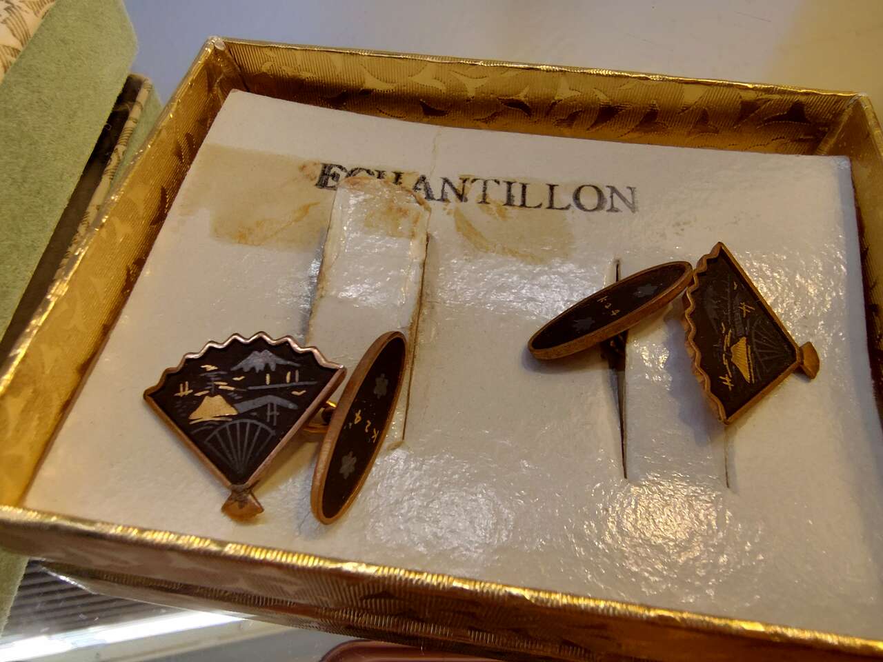 Vintage Cufflinks – Damascene Gold Fan and Bar Cuff Links