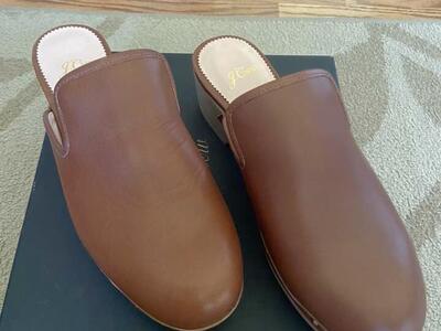 J Crew Leather Clogs Size 8 Like NEW Warm Sepia