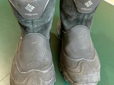 Columbia Mens Slip On Snowboots Size 8 Waterproof