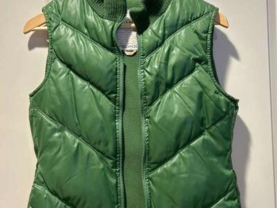 Satiny Green Puffy Vest Old Navy Small
