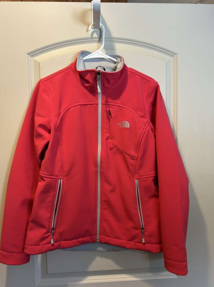 NWT The North Face Apex Bionic jacket Med