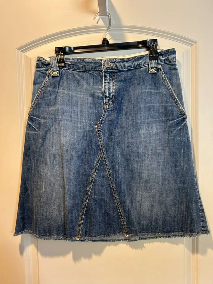 Banana Republic A Line Raw Hem Denim Skirt Size 6