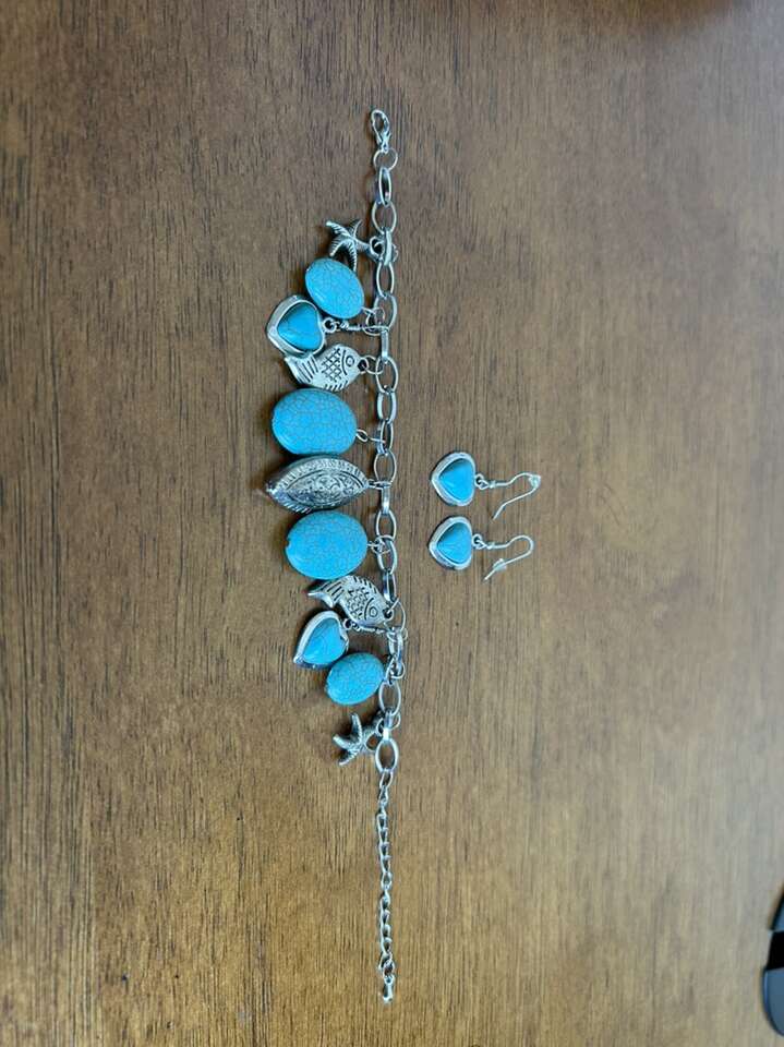 Faux Turquoise Charm Bracelet Earring Set Like New