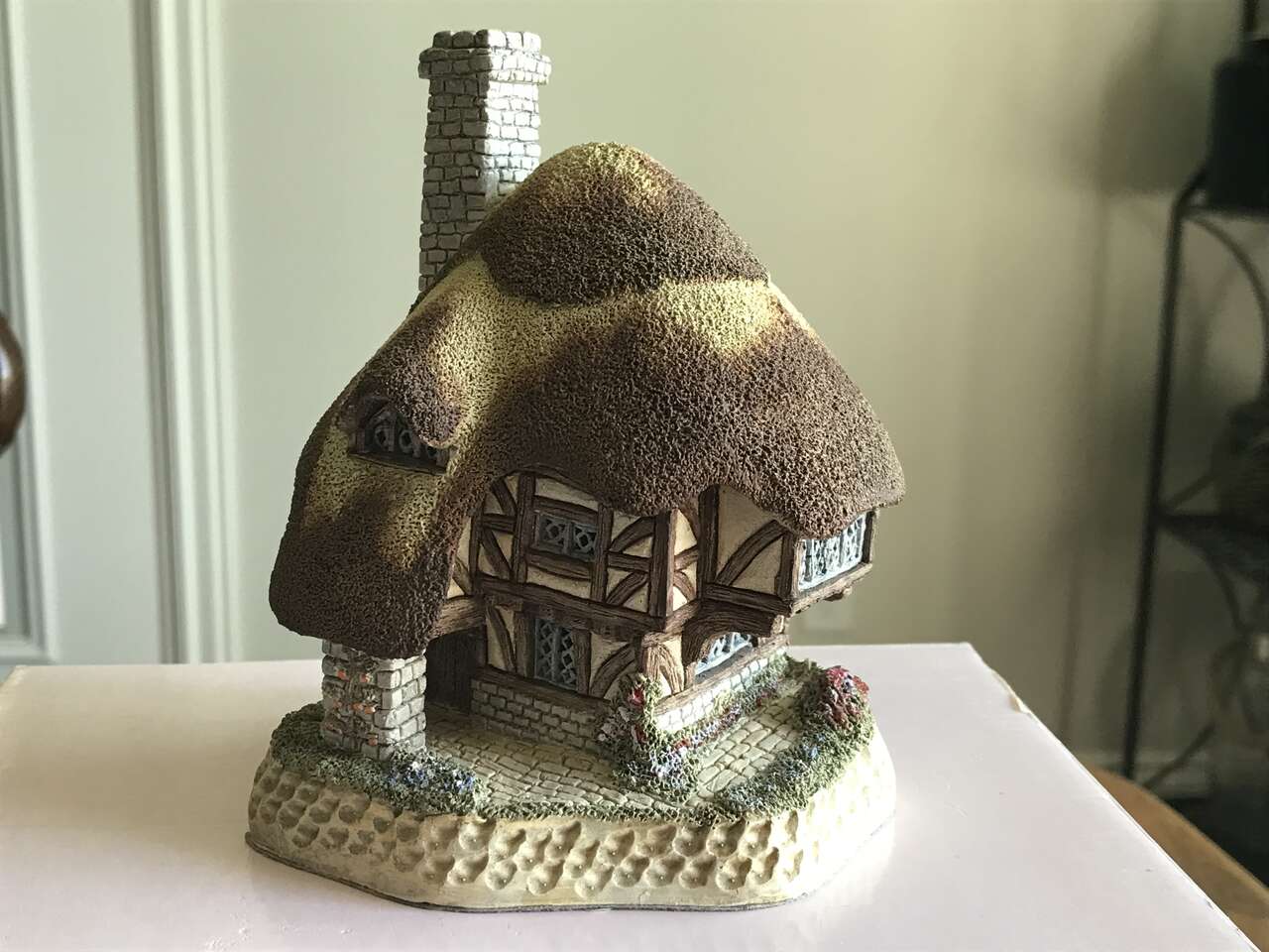 David Winter - Pudding Cottage - Collectible