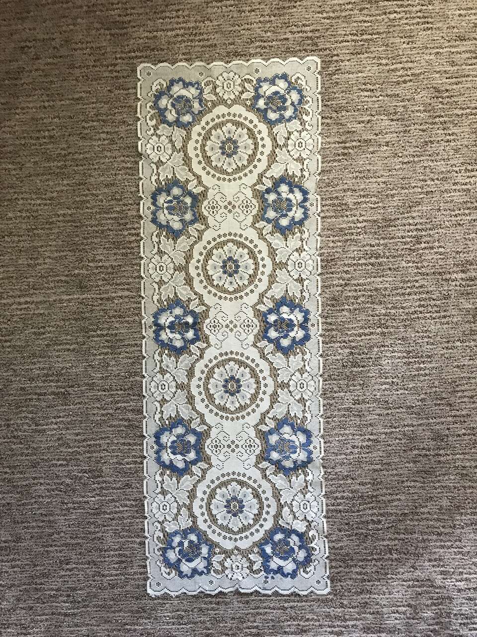 White and blue flowered doily - rectangular shape