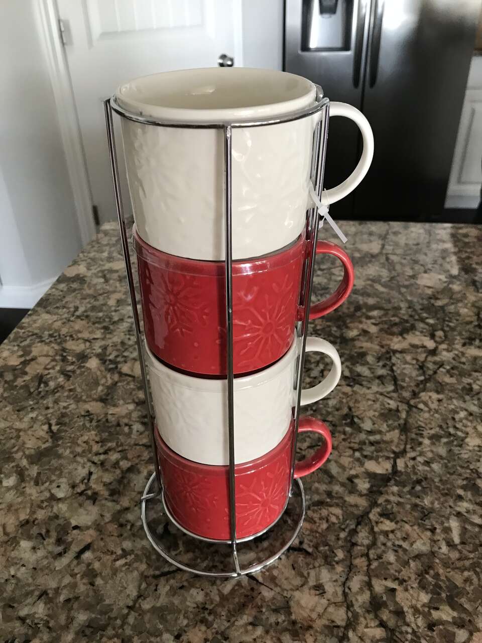 Four LARGE coffee cups set with holder - BRAND NEW