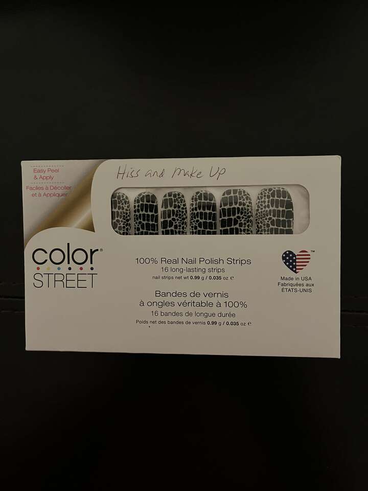 Nail Polish Strips -- Brand: Color Street -- Color: Hiss and Make Up - BRAND NEW