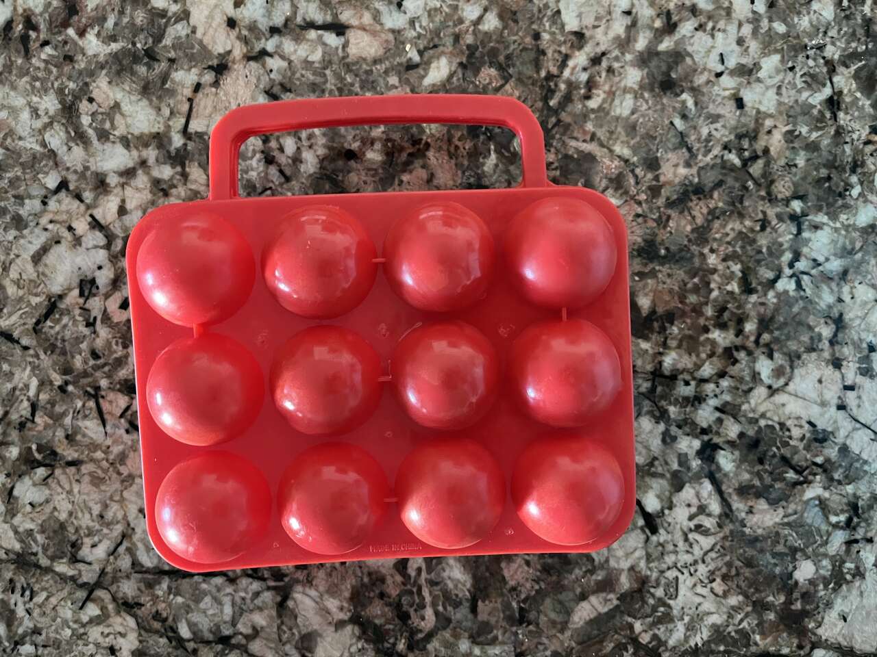 Egg Protection Box - Plastic portable 12 egg carrier container