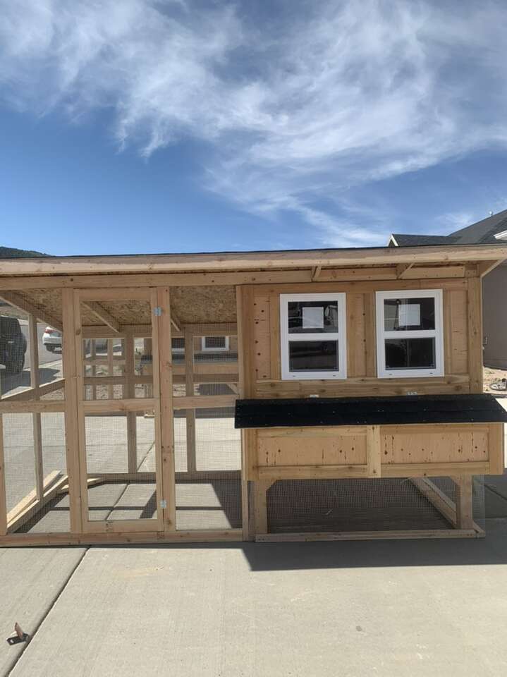 CHICKEN COOP Livestock