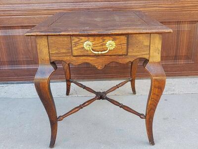 Vintage Hekman End / Side Table