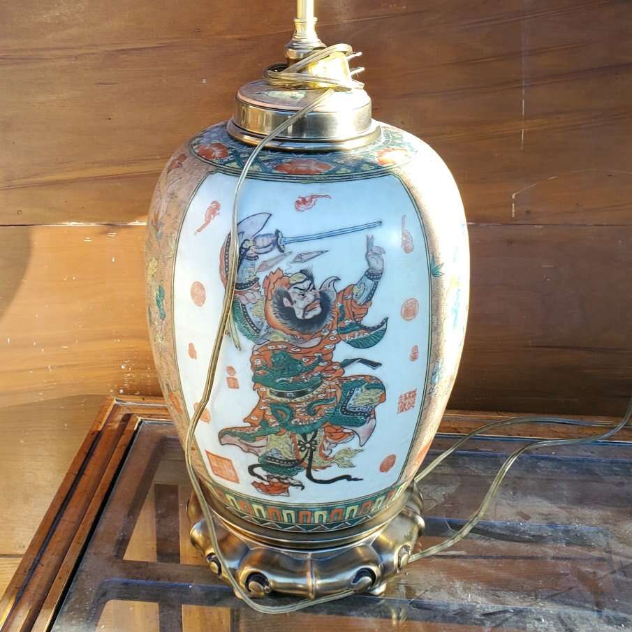 Antique Porcelain Chinese Samurai Vase Lamp