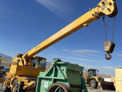 Grove RT 620S Crane