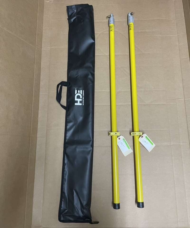 SAVE $290! BRAND NEW IN PACKAGING- (SET OF 2) Greenlee 4’ Insulated Hot Sticks w/Case