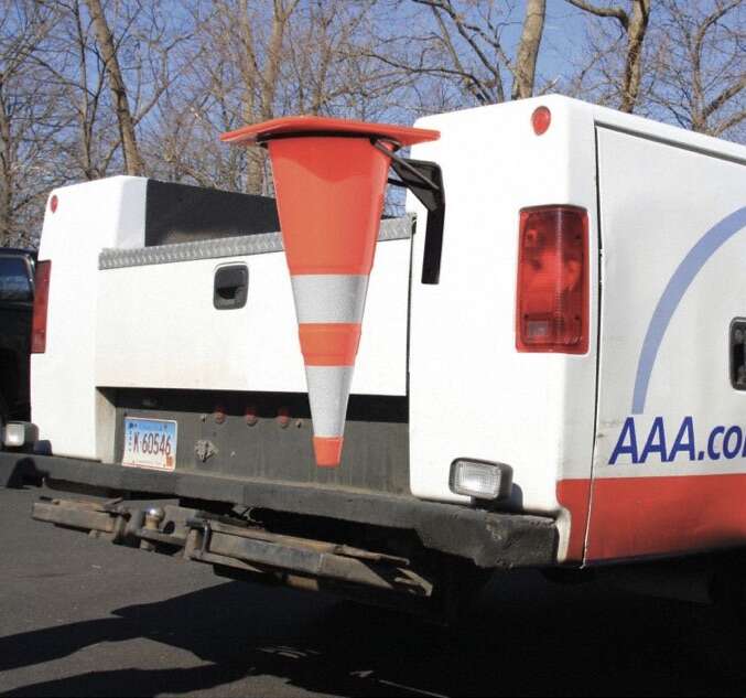 70% OFF RETAIL! BRAND NEW Buyers TCH12V Steel Vertical Mounted Traffic Cone Holder (MULTIPLE AVAILABLE)